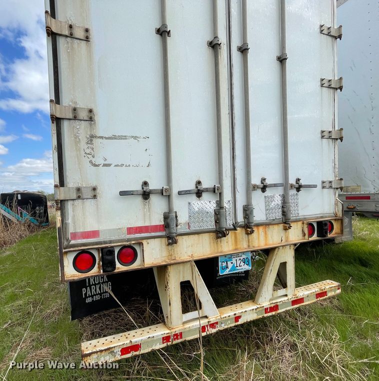 image for item II9402 2005 Strick dry van trailer