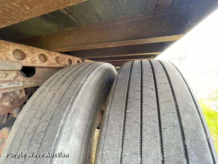 image for item II9402 2005 Strick dry van trailer