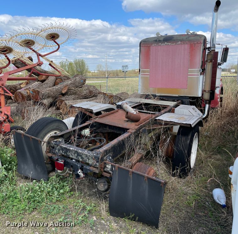 image for item II9403 1980 Kenworth  cab and chassis