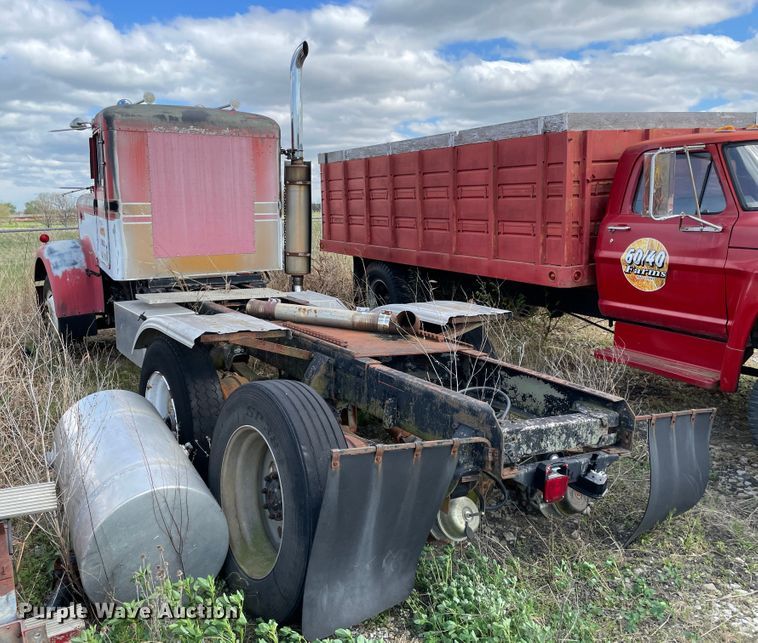 image for item II9403 1980 Kenworth  cab and chassis