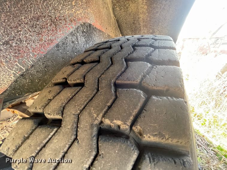 image for item II9403 1980 Kenworth  cab and chassis