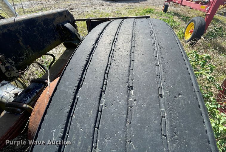 image for item II9403 1980 Kenworth  cab and chassis