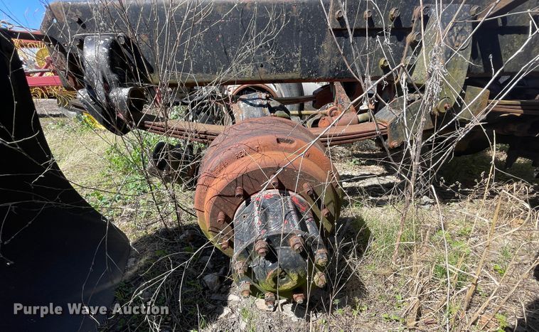 image for item II9403 1980 Kenworth  cab and chassis