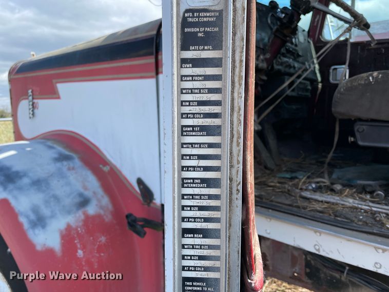 image for item II9403 1980 Kenworth  cab and chassis