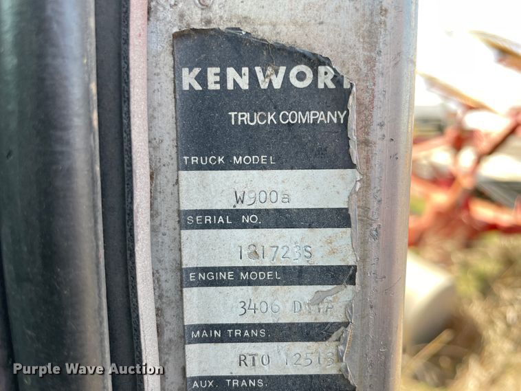 image for item II9403 1980 Kenworth  cab and chassis
