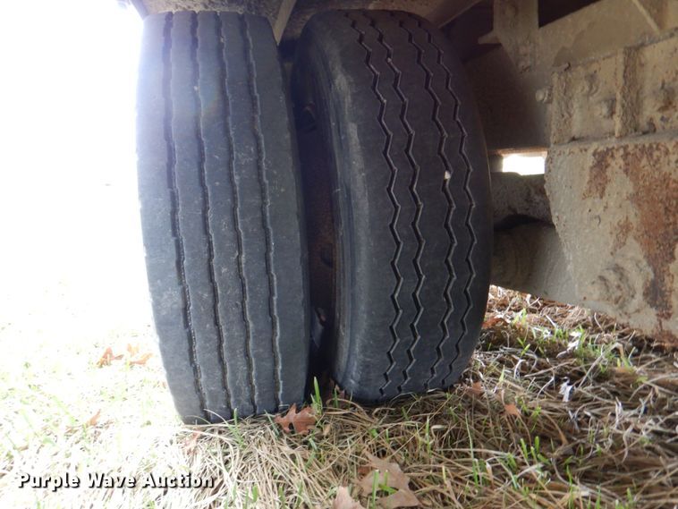 image for item II9805 2008 Eby Trans Pork  livestock trailer