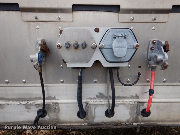 image for item II9806 2011 Eby Trans Pork  livestock trailer