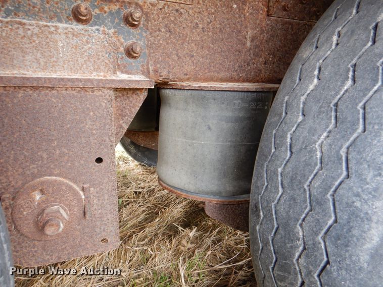 image for item II9806 2011 Eby Trans Pork  livestock trailer