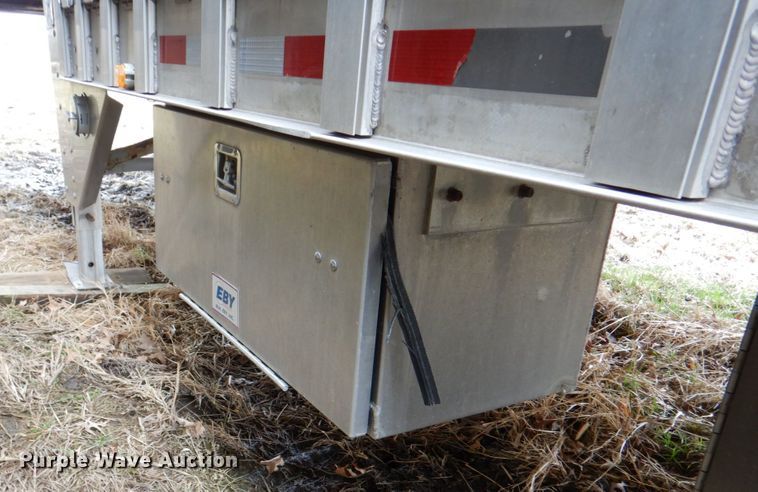 image for item II9806 2011 Eby Trans Pork  livestock trailer