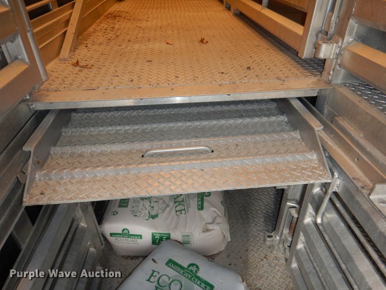 image for item II9806 2011 Eby Trans Pork  livestock trailer