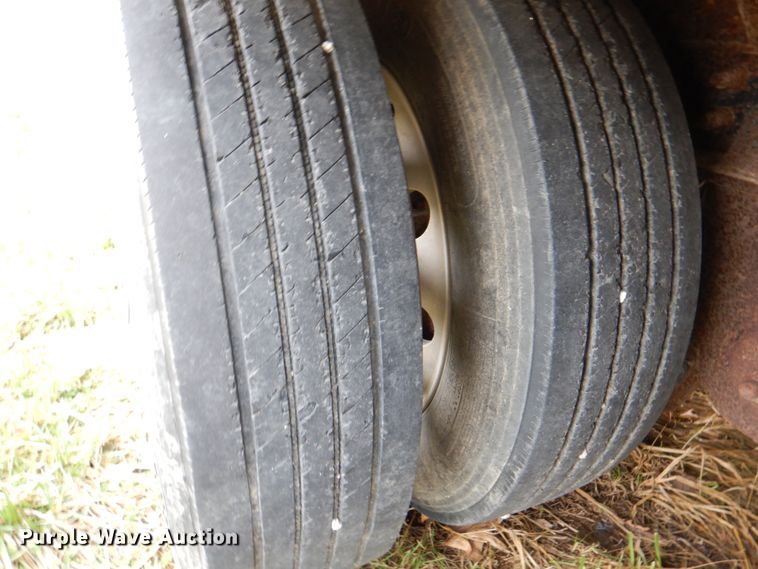 image for item II9806 2011 Eby Trans Pork  livestock trailer