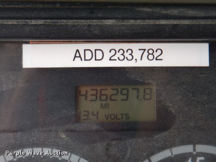 image for item II9821 2005 Freightliner Columbia  semi truck