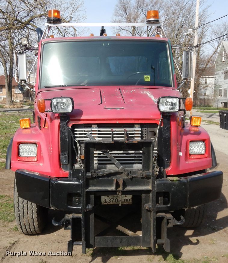 image for item IP9108 1997 Freightliner FL80  hook lift container truck