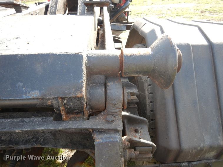 image for item IP9108 1997 Freightliner FL80  hook lift container truck