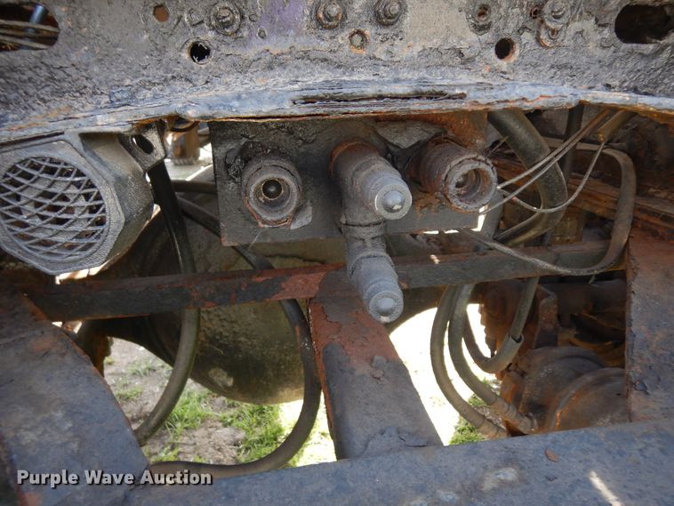 image for item IP9108 1997 Freightliner FL80  hook lift container truck