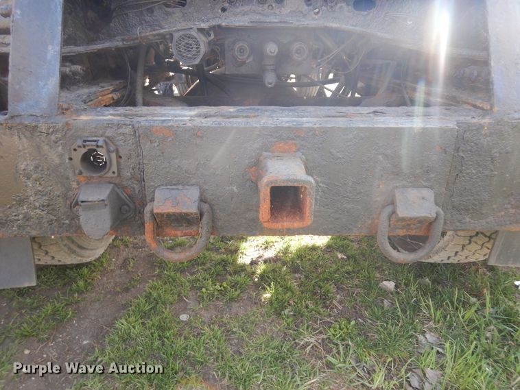 image for item IP9108 1997 Freightliner FL80  hook lift container truck