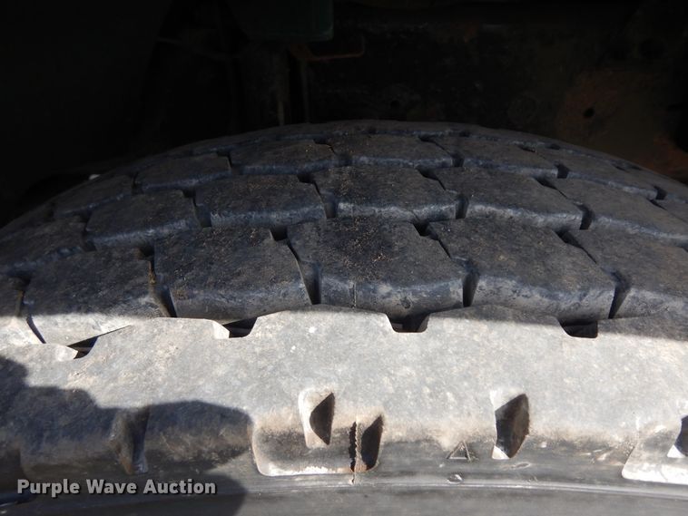 image for item IP9108 1997 Freightliner FL80  hook lift container truck