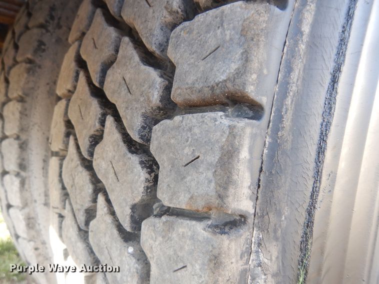 image for item IP9108 1997 Freightliner FL80  hook lift container truck