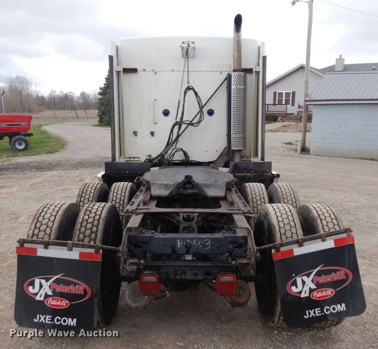 image for item IP9120 2005 Kenworth T600  semi truck