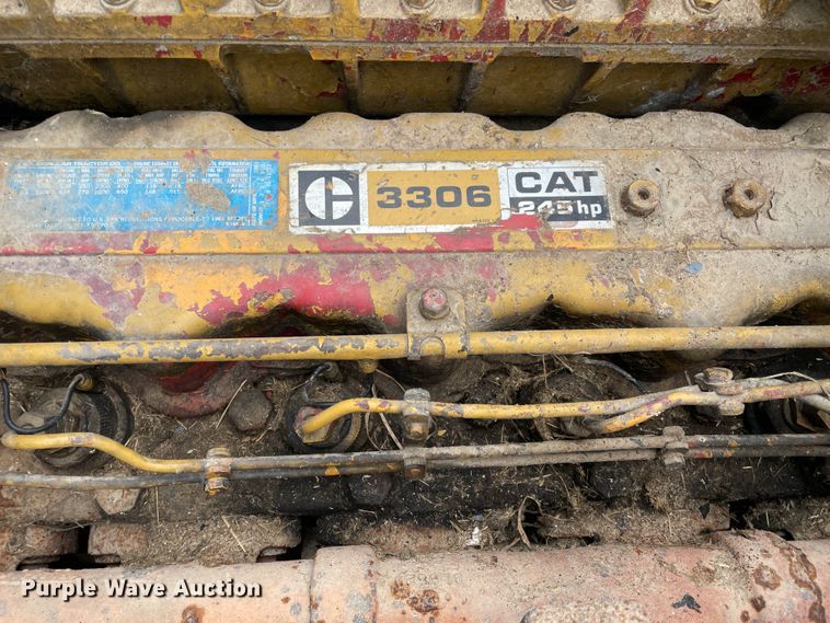 image for item IR9802 1980 Peterbilt 348  semi truck