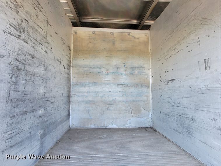 image for item IV9013 1997 International 4900  refrigerated delivery truck