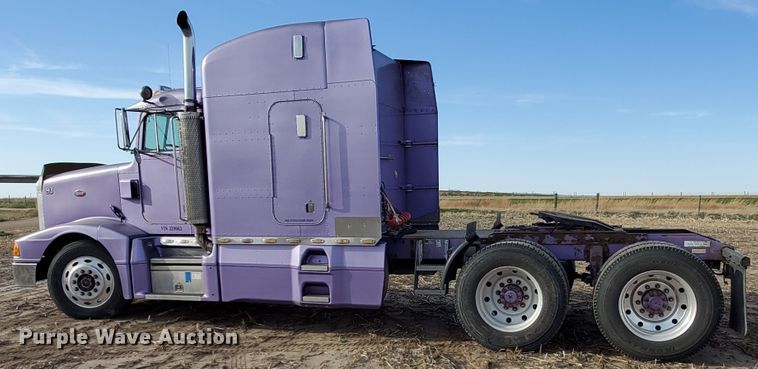 image for item IX9230 1993 Peterbilt 377  semi truck