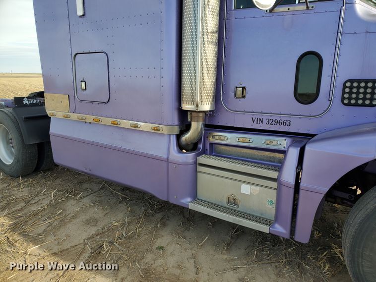 image for item IX9230 1993 Peterbilt 377  semi truck