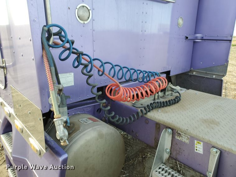 image for item IX9230 1993 Peterbilt 377  semi truck