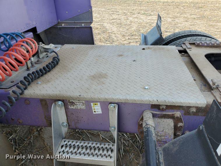 image for item IX9230 1993 Peterbilt 377  semi truck