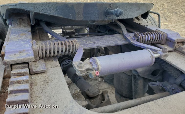 image for item IX9230 1993 Peterbilt 377  semi truck