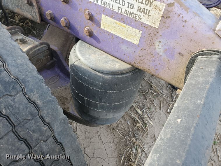 image for item IX9230 1993 Peterbilt 377  semi truck