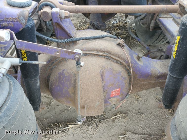 image for item IX9230 1993 Peterbilt 377  semi truck