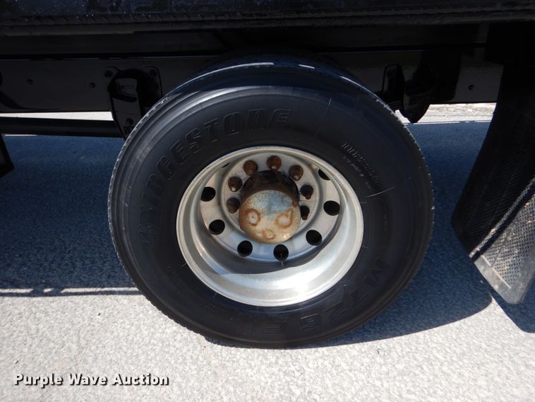 image for item IY9536 2013 Kenworth T270  flatbed truck