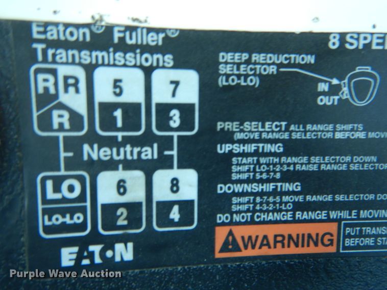 image for item IY9549 2000 Mack RD688S  roll-off container truck