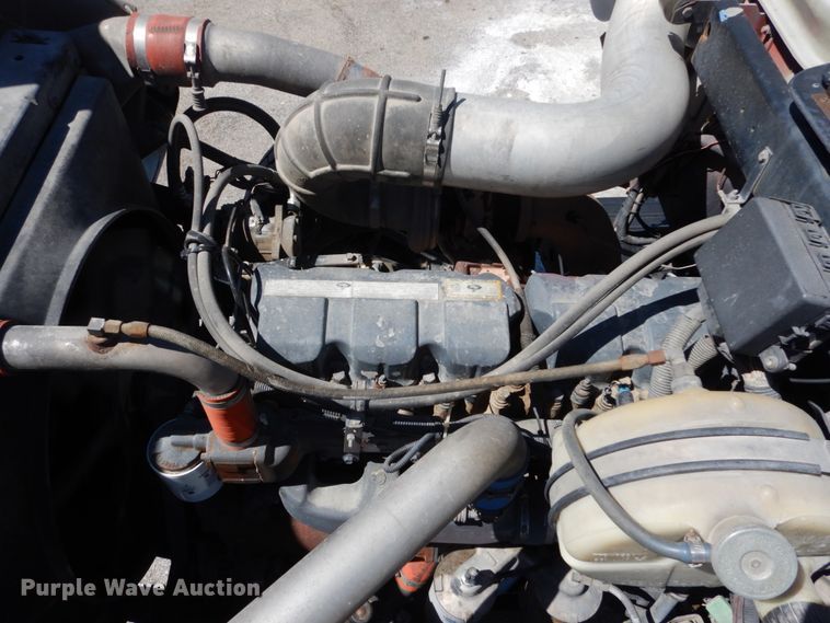 image for item IY9549 2000 Mack RD688S  roll-off container truck