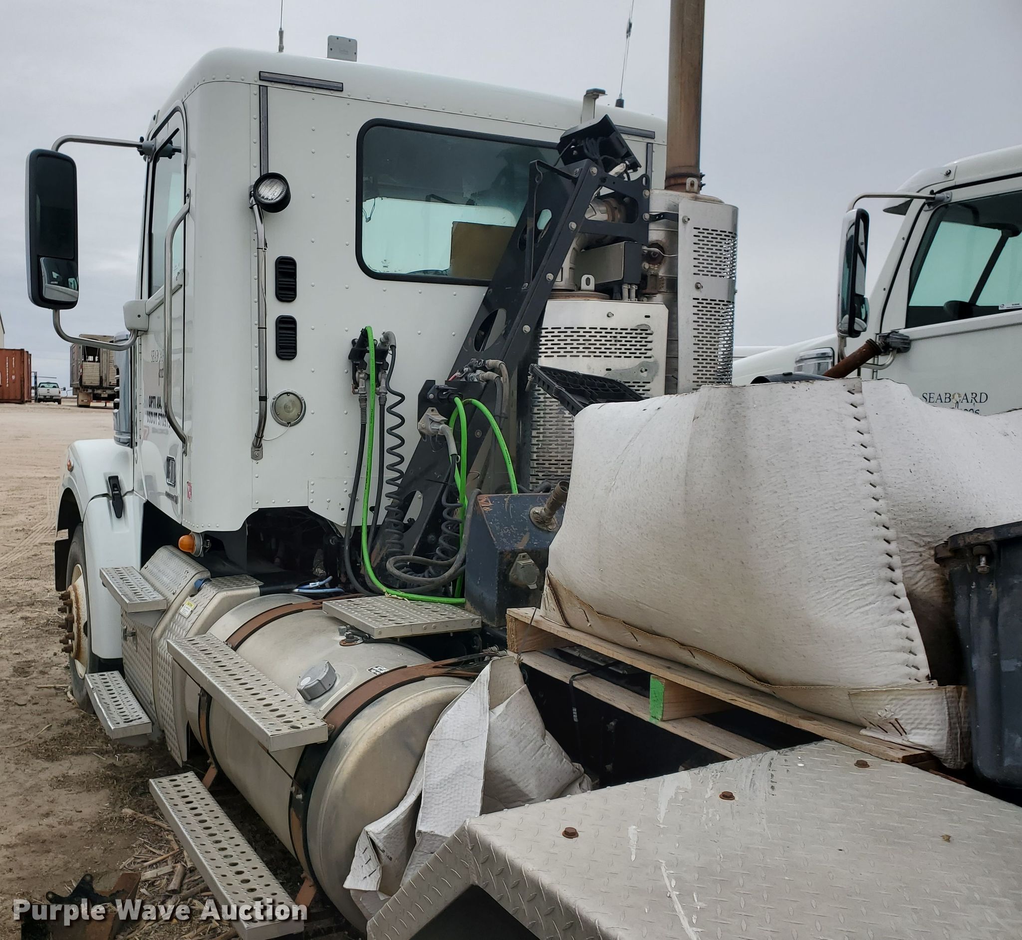2013 Freightliner Coronado semi truck in Holyoke, CO | Item IK9999 sold