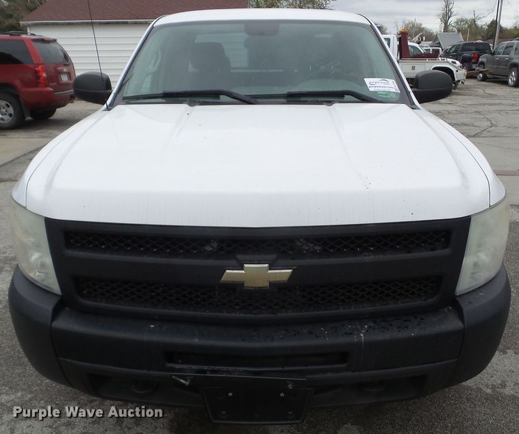 image for item DA7098 2011 Chevrolet Silverado 1500  Ext. Cab pickup truck