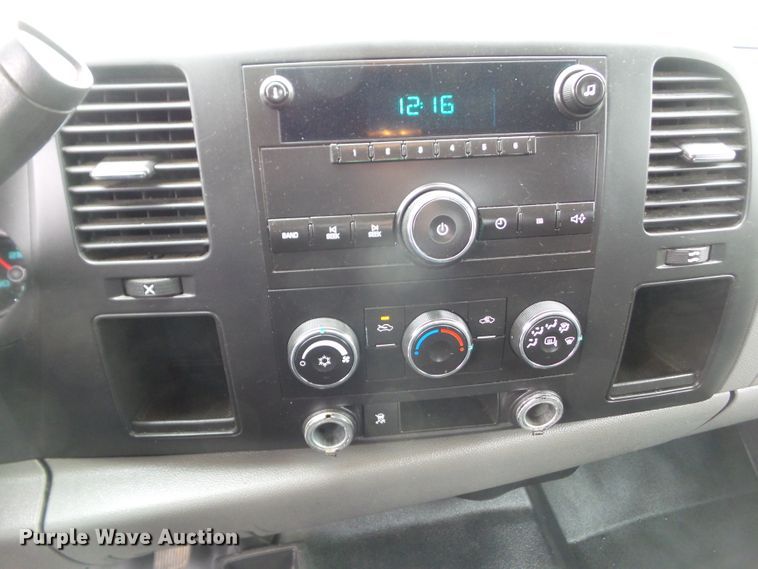 image for item DA7098 2011 Chevrolet Silverado 1500  Ext. Cab pickup truck