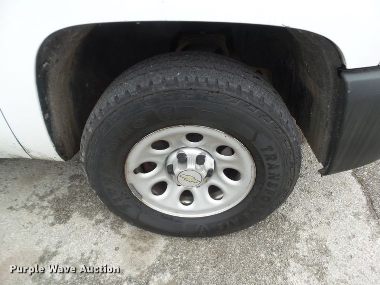 image for item DA7098 2011 Chevrolet Silverado 1500  Ext. Cab pickup truck