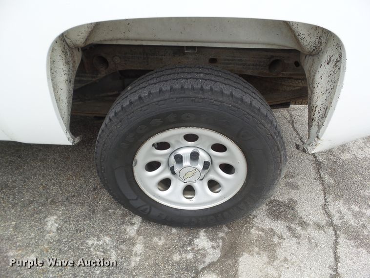 image for item DA7098 2011 Chevrolet Silverado 1500  Ext. Cab pickup truck