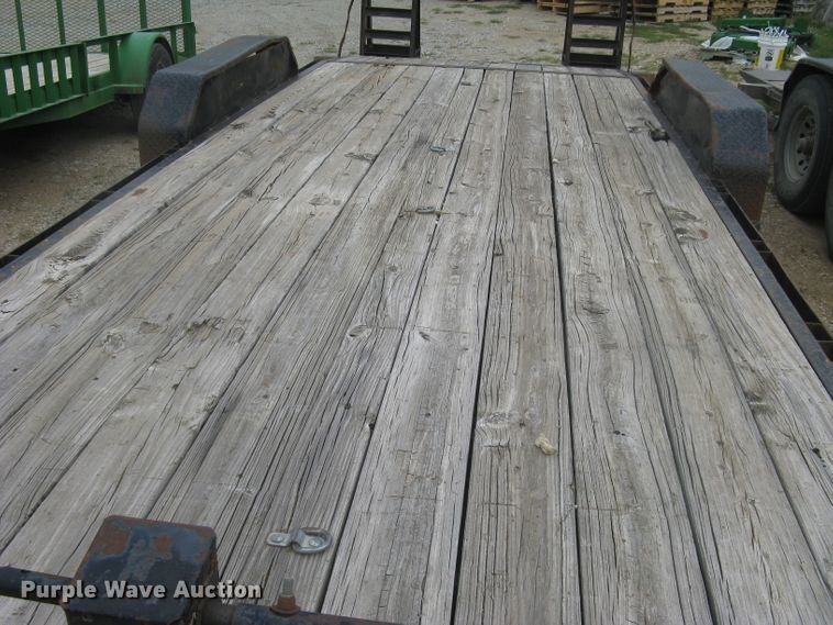 image for item DC1483 2008 Top Hat  equipment trailer