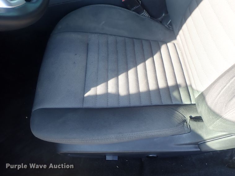 image for item DE0846 2014 Dodge Challenger  limousine