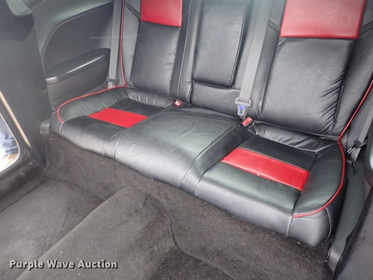 image for item DE0846 2014 Dodge Challenger  limousine