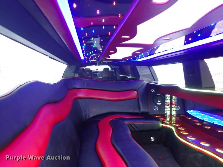 image for item DE0846 2014 Dodge Challenger  limousine