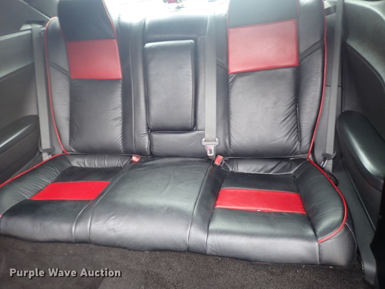 image for item DE0846 2014 Dodge Challenger  limousine