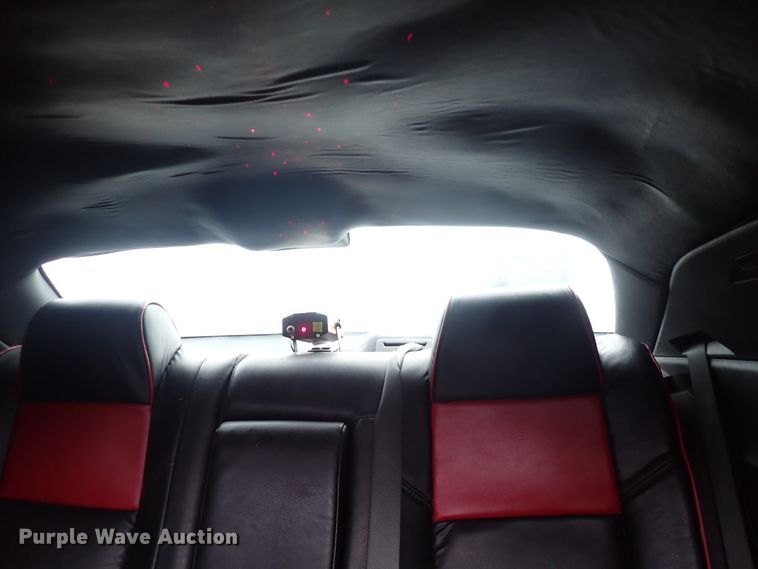 image for item DE0846 2014 Dodge Challenger  limousine