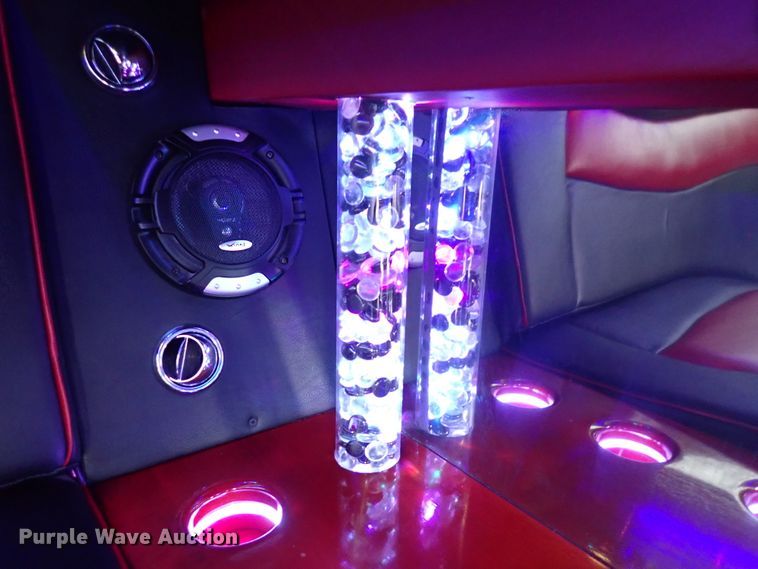 image for item DE0846 2014 Dodge Challenger  limousine