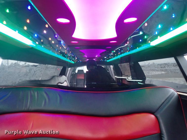 image for item DE0846 2014 Dodge Challenger  limousine