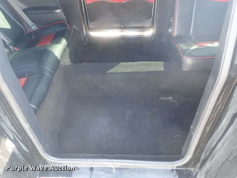 image for item DE0846 2014 Dodge Challenger  limousine