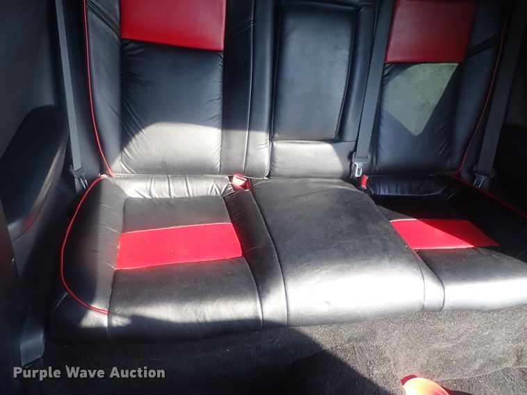 image for item DE0846 2014 Dodge Challenger  limousine